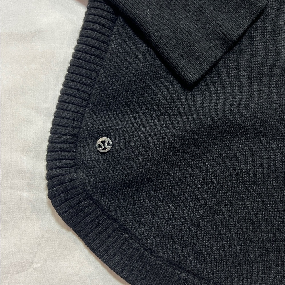 Lululemon hello aloe sweater size 8 - Picture 3 of 7